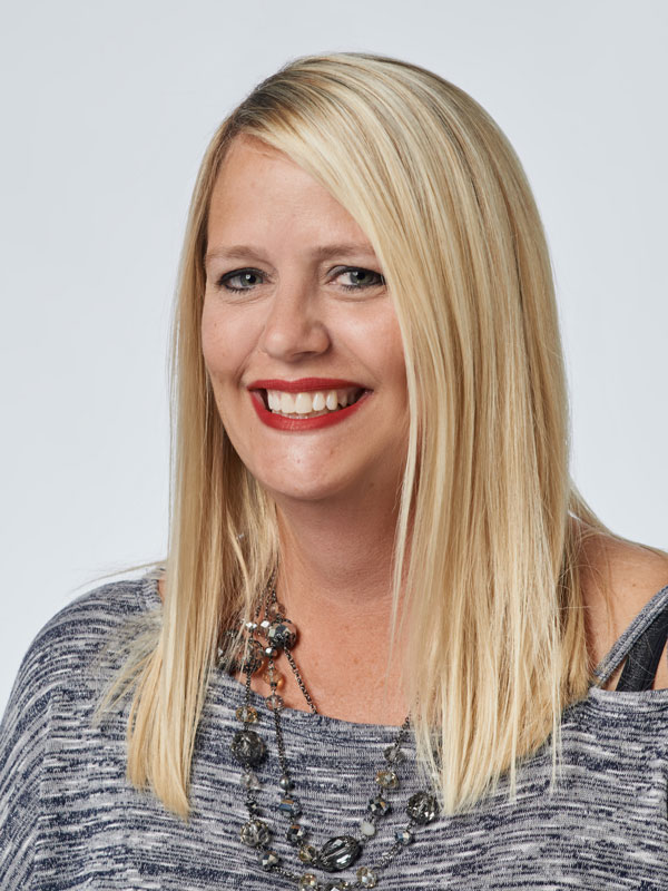 Portrait image of Krista - Colorist at the Oakbrook Salon